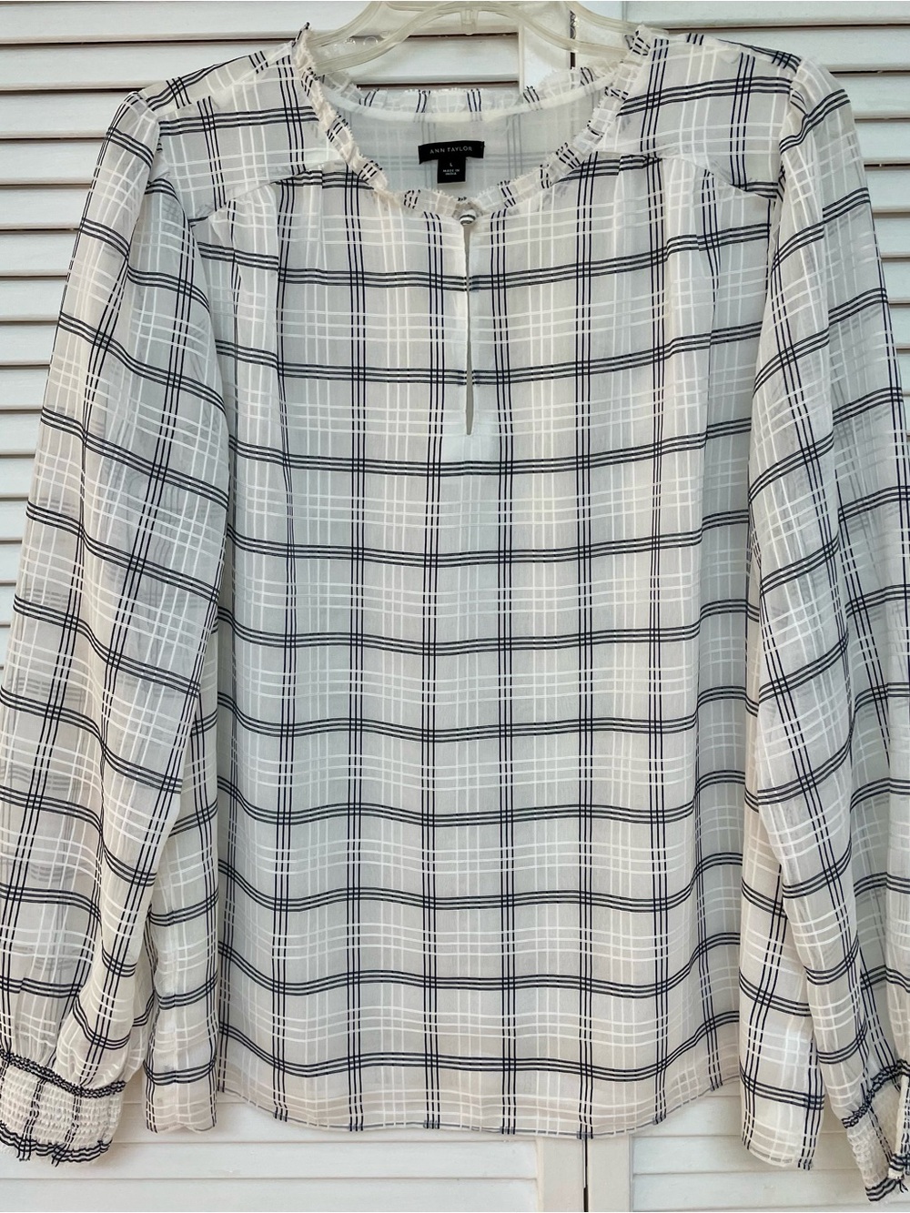Ann Taylor Women’s White and Black Plaid Long-Sleeve Shirt
